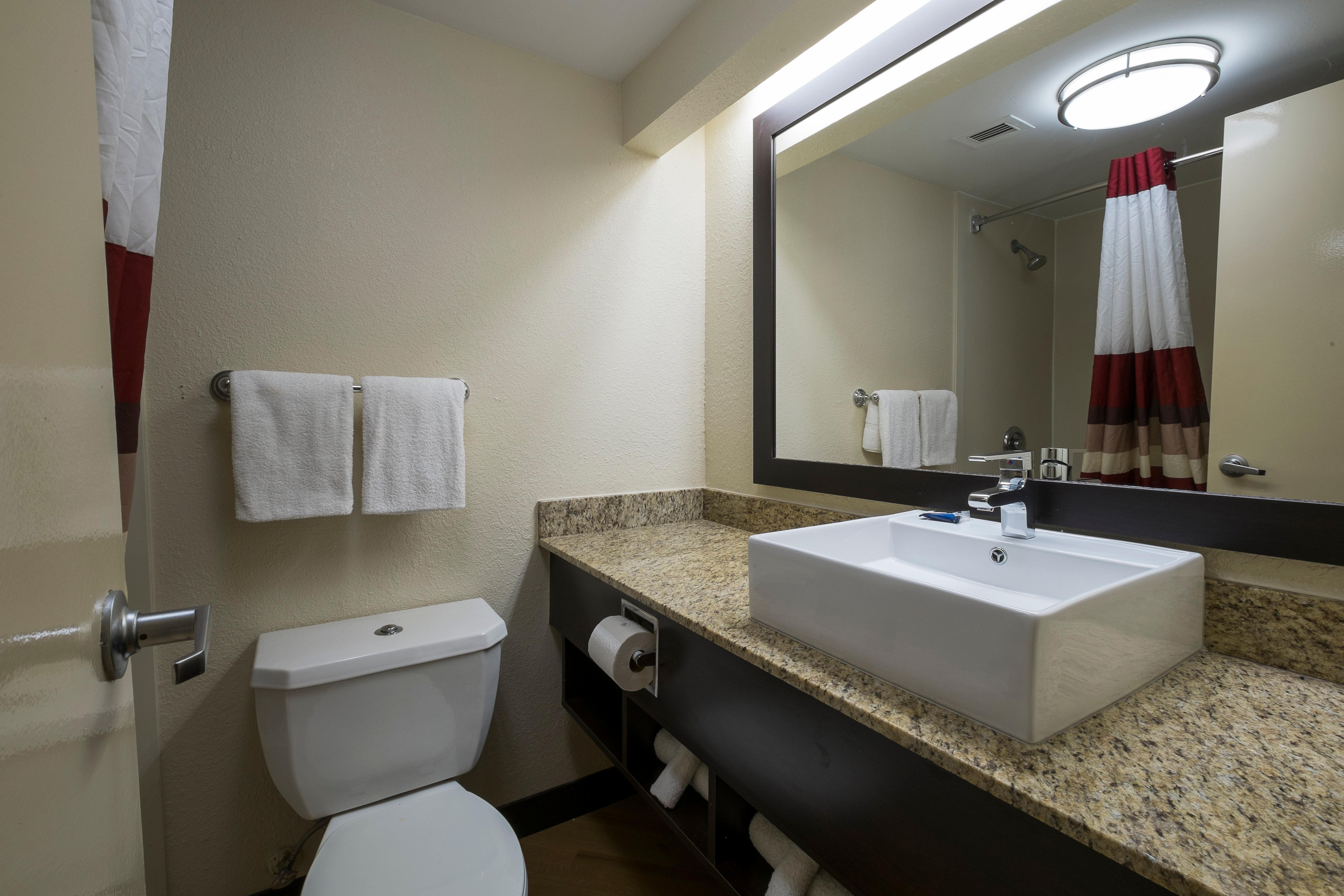 Red Roof Inn Plus+ Houston - Energy Corridor Exterior foto