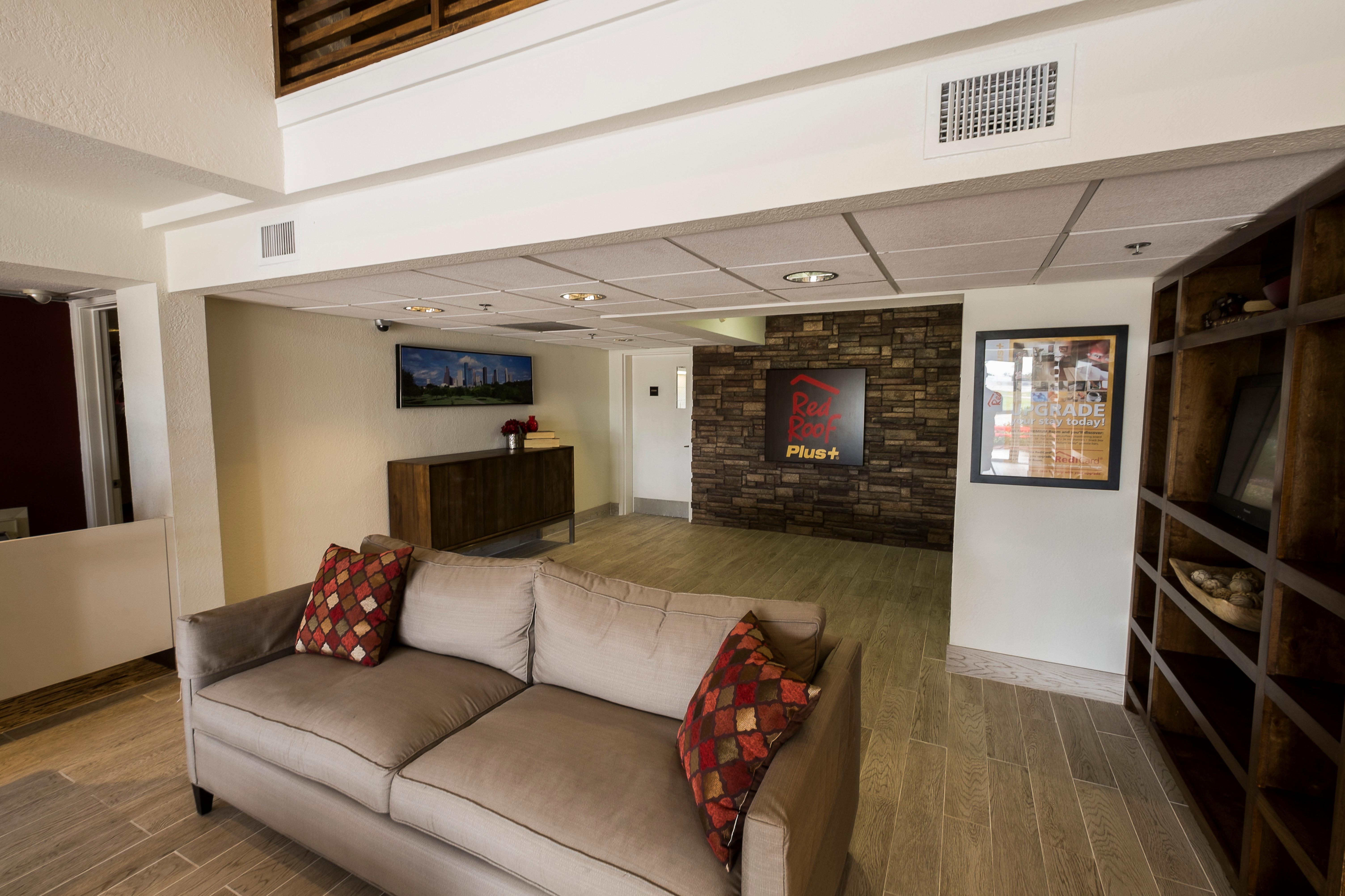 Red Roof Inn Plus+ Houston - Energy Corridor Exterior foto