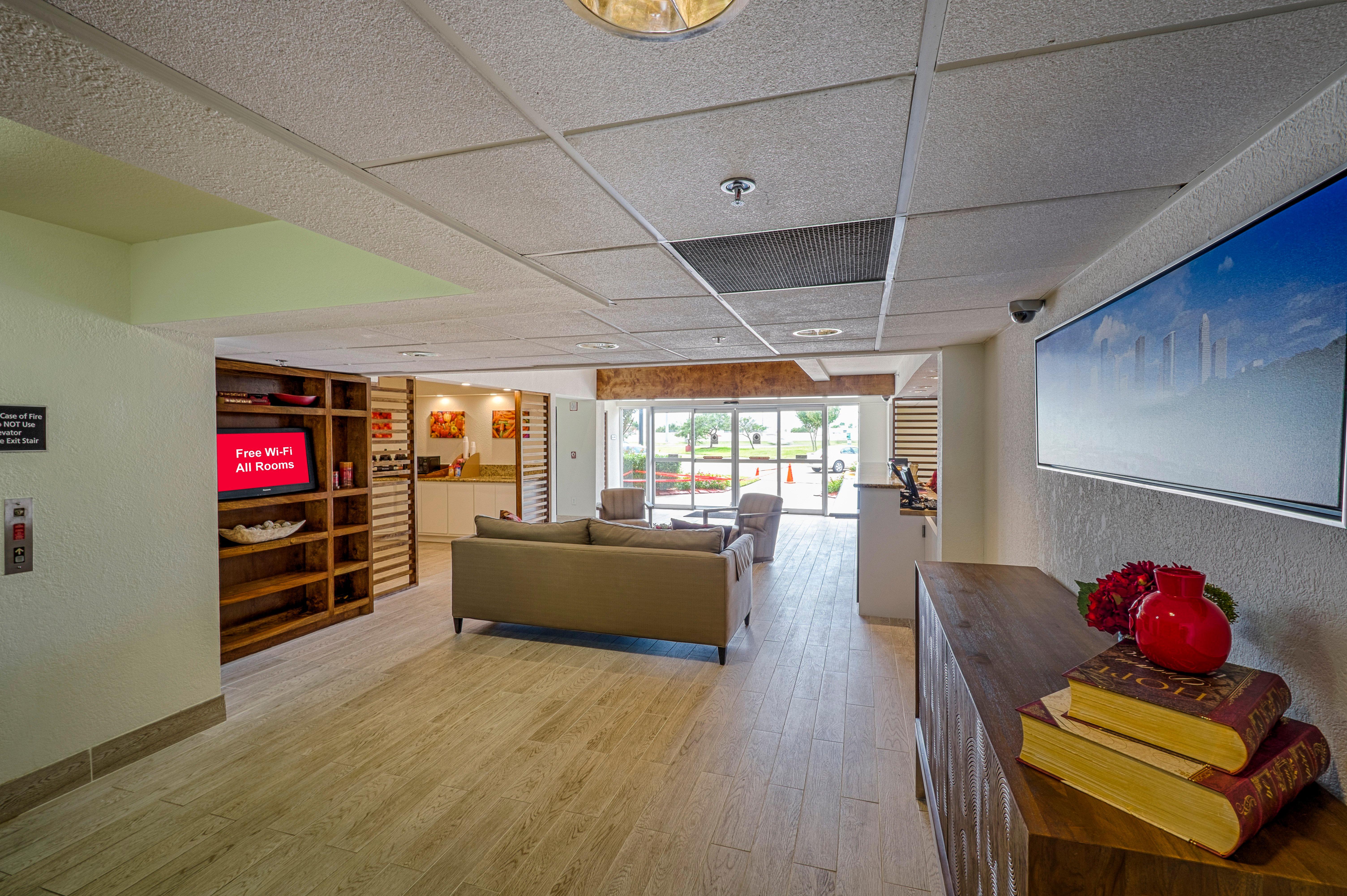 Red Roof Inn Plus+ Houston - Energy Corridor Exterior foto